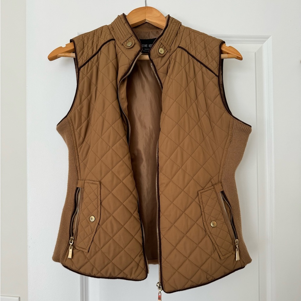 Active USA Vest- Size Medium
